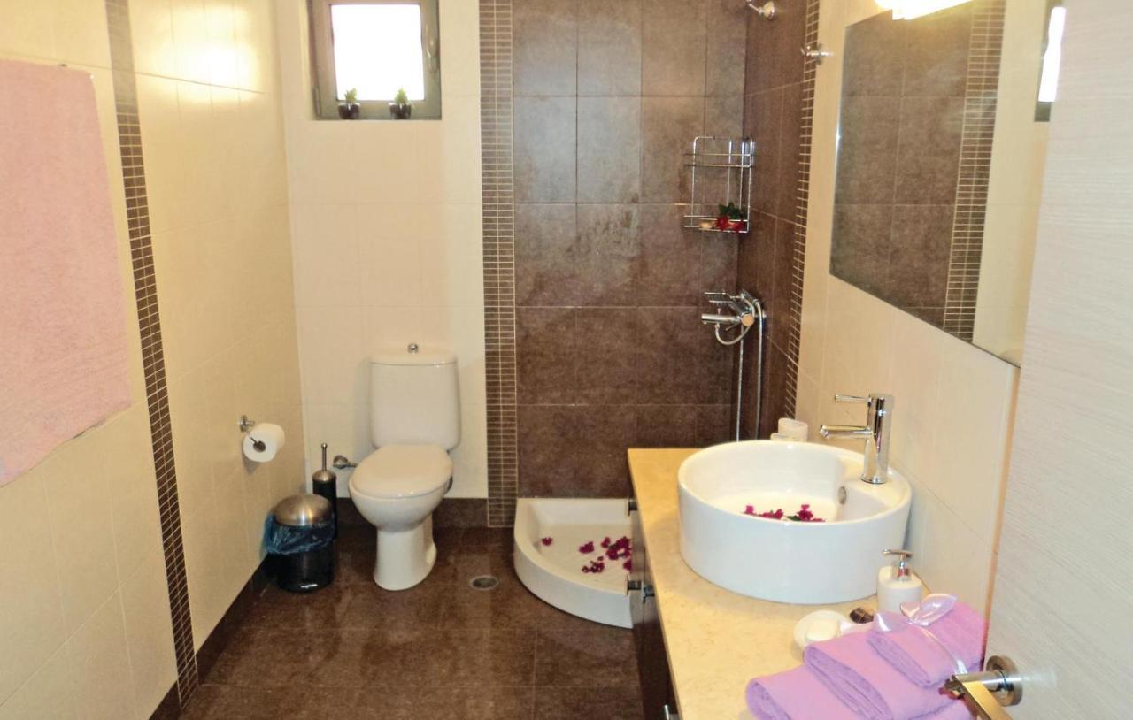 Cozy Home In Xyropigado With House Sea View Kiveri Luaran gambar